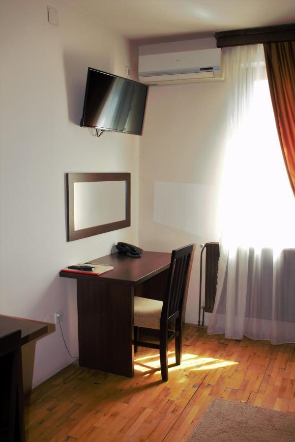Garni Hotel City Kruševac Dış mekan fotoğraf